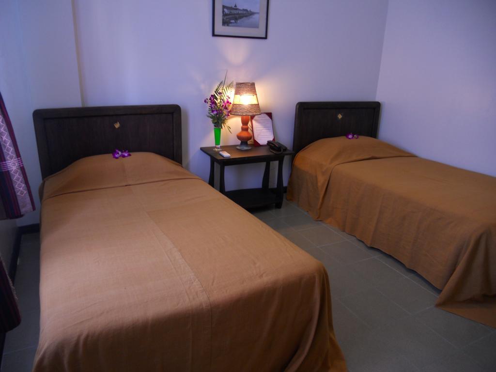A Little Bit Of Mandalay Tavern Chambre photo